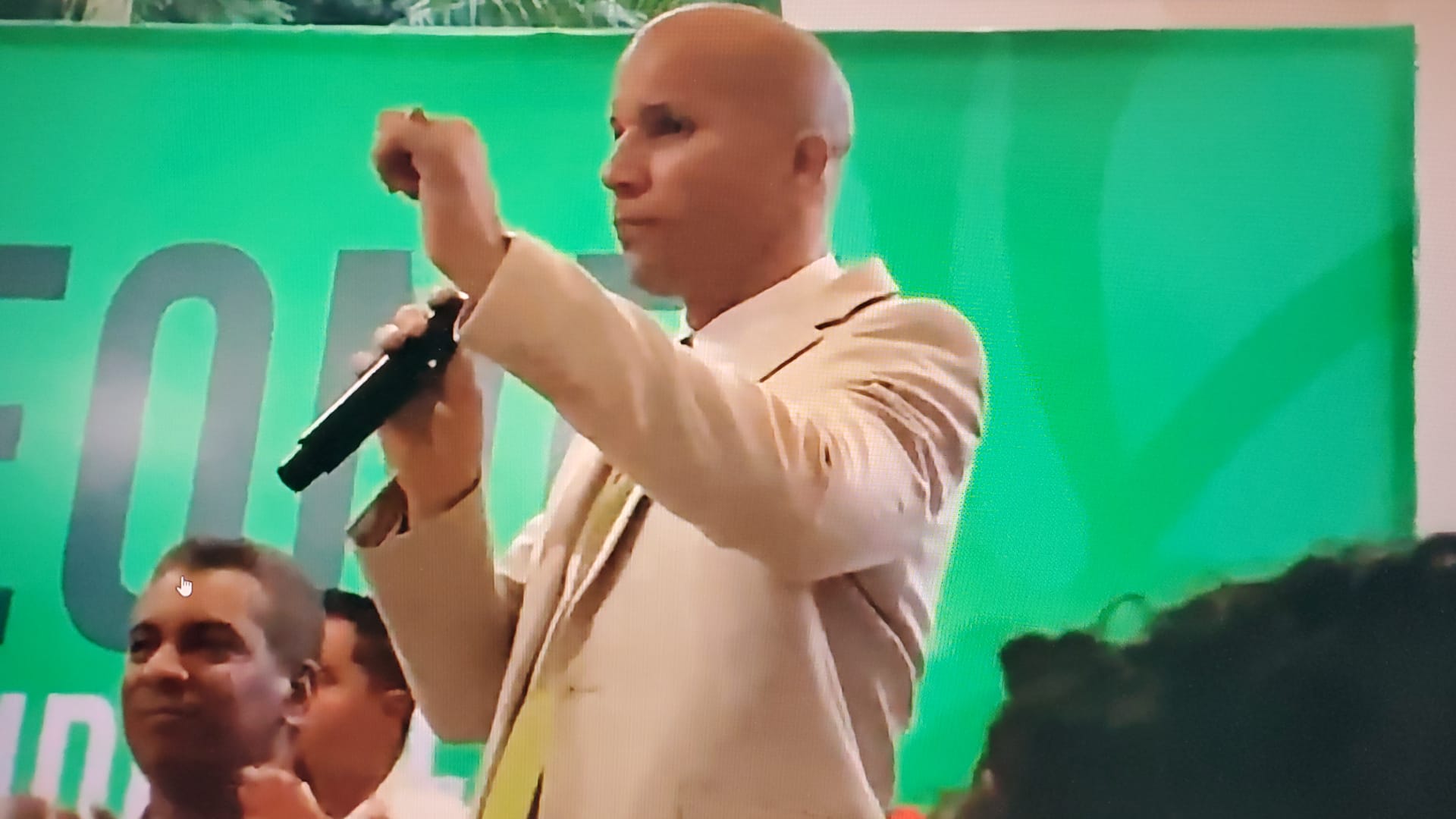 JURAMENTAN VICEPRESIDENTE DEL PRM EN FUERZA DEL PUEBLO