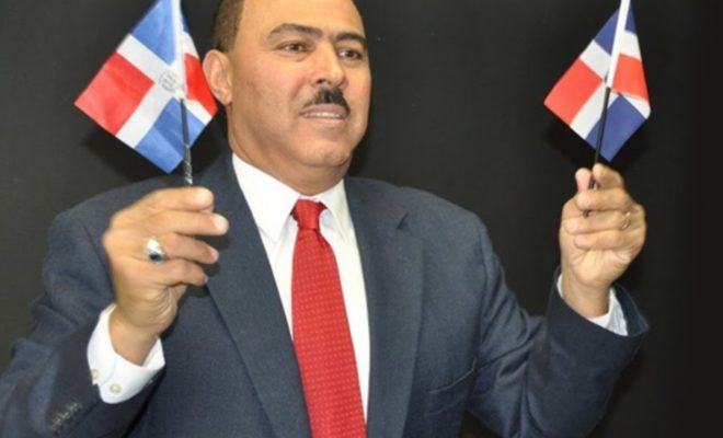 RENUNCIA Y ACUSA AL PLD DE PARTIDO MAFIOSO