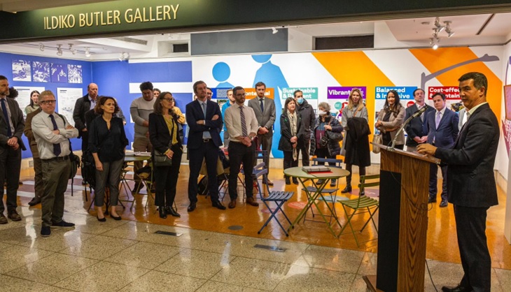 EXPONEN MANUAL DE LAS CALLES DE NEW YORK