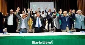 FUERZA DEL PUEBLO ELIGE DE MANERA UNÁNIME A LEONEL FERNÁNDEZ COMO SU PRE-CANDIDATO A LA PRESIDENCIA