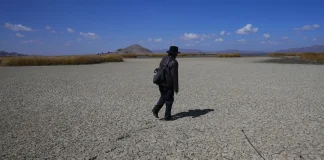 LAGO TITICACA PIERDE AGUA A UN RITMO PREOCUPANTE