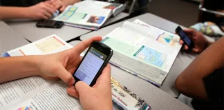 UNESCO SE PRONUNCIA CONTRA LOS CELULARES EN LAS ESCUELAS