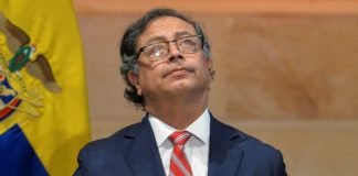 GUSTAVO PETRO Y LA TORMENTA POLITICA EN COLOMBIA