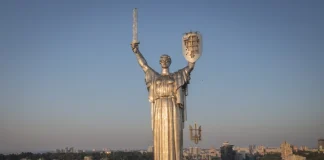 RUSIA REPRENDE A KIEV CON MISILES Y DRONES