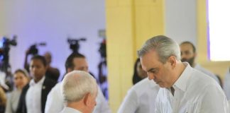 Presidente Abinader participa de eucaristía en memoria fallecidos por explosión en San Cristóbal
