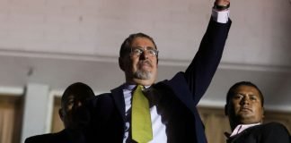 DENUNCIAN MANIOBRAS PARA IMPEDIR QUE AREVALO ASUMA EL GOBIERNO DE GUATEMALA