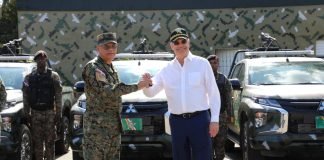 PRESIDENTE ABINADER ENTREGA HOY VEHICULOS MILITARES