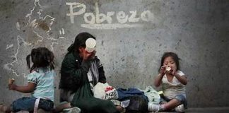 Casi 700 millones viven en la pobreza extrema y subsisten con menos 2,15 dólares al día al día