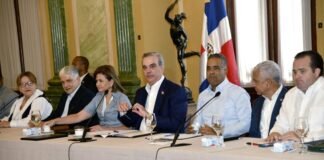 ABINADER REUNE GABINETE PARA EVALUAR DAÑOS TORMENTA