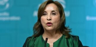 Perú: Dina Boluarte declara ante la Fiscalía por presunto abandono del cargo