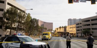 Un muerto en explosión de auto de Tesla frente a hotel de Trump; se considera posible acto terrorista