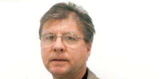 LA MUJER, FUERZA Y BASE EN LA SOCIEDAD