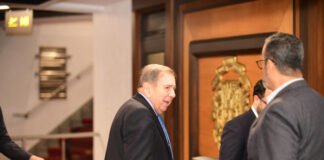 Edmundo González, llega a República Dominicana para buscar apoyo político