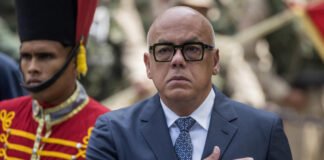 Jefe del Parlamento venezolano insta a arrestar a González y reta a exmandatarios latinoamericanos