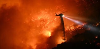 Incendios dejan ya 24 muertos en Los Ángeles, donde crece el temor por los fuertes vientos