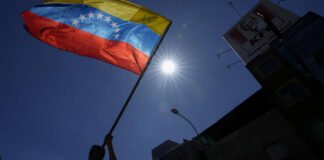 Dos activistas opositores venezolanos, baleados en Bogotá pero fuera de peligro