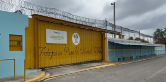 Denuncian competencia de consumo de drogas en Cárcel de Moca deja reclusos en cuidados intensivos