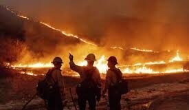 VIENTOS PUEDEN EMPEORAR INCENDIOS FORESTALES EN CALIFORNIA
