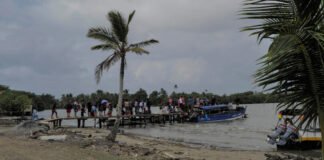Una niña de ocho años muere en el naufragio de un barco con migrantes en aguas panameñas