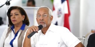 Ministerio de Educación publica mensaje de despedida para Ángel Hernández