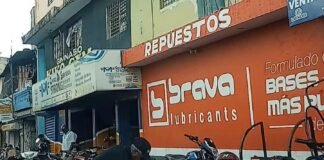 Denuncian mecánicos en Santo Domingo Oeste por vertido de aceites y residuos peligrosos con grave impacto ambiental
