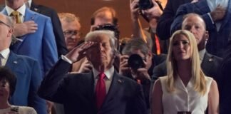 Donald Trump, primer presidente en funciones en asistir al Super Bowl