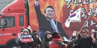 Yoon Suk-yeol, primer presidente surcoreano en funciones en ser juzgado penalmente