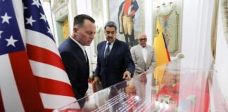 Venezuela pacta con EE. UU. y reactivará los vuelos para repatriar a connacionales