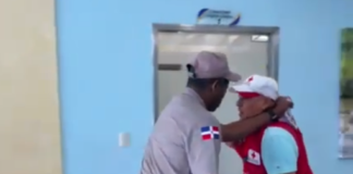 Agente policial agrede con pistola eléctrica al presidente de la Cruz Roja en Jarabacoa