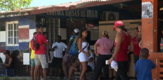 “No somos animales”: inmigrantes denuncian sus condiciones de vida en Panamá