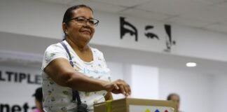 El chavismo celebra en un contexto de apatía política una consulta por proyectos comunales