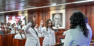 Cholo D’ Óleo presenta balance de gestión y es reelecto presidente del Concejo de Regidores de Santiago