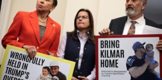 El temor se apodera de los salvadoreños en Washington tras la deportación "por error"
