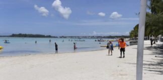 COE extiende hasta las 7:00 de la noche el horario para el uso de las playas y balnearios