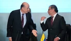 DEL PALACIO A LA PASARELA DEL ESCANDALO