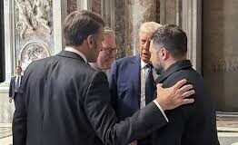 DIPLOMACIA DE PASILLO EN FUNERALES VATICANOS