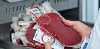 Dominicanos acuden al Centro Olímpico para donar sangre a víctimas de discoteca Jet Set
