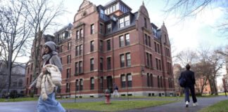 Trump vs. Harvard: las claves de una pugna que tiene en el limbo a miles de estudiantes extranjeros
