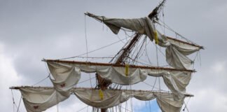 ¿Qué hacía en Nueva York el buque escuela mexicano que chocó contra el puente de Brooklyn?