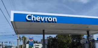 EE UU defiende la cancelación de la licencia a Chevron para operar en Venezuela
