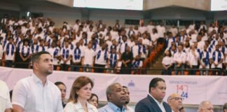 Vicepresidenta Raquel Peña encabeza octava graduación del programa Oportunidad 14-24