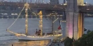 El Buque Escuela Cuauhtémoc, de bandera mexicana, chocó contra el puente de Brooklyn
