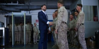 JD Vance afirma que la presencia de tropas en Los Ángeles sigue siendo crucial