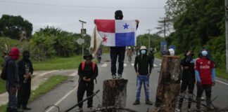 Panamá impone "estado de urgencia" y corta internet en Bocas del Toro en medio de ola de protestas