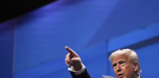 Trump rechaza inteligencia de EE. UU. sobre Irán y repite patrón