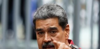 El chavismo intensifica la persecución por el uso del dólar fuera del mercado oficial
