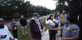 Ni viajes ni reencuentros familiares: la última traición de Trump a los cubanos y venezolanos | Inmigración en Estados Unidos