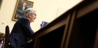 El jefe del banco central no cede ante Trump y no se prevé reducción de tasas en julio
