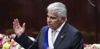Tras un año en el poder en Panamá, Mulino promete no "ceder ni un milímetro de soberanía" ante EE. UU.