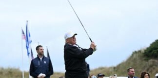 Del juego a la mesa de negociaciones, Donald Trump practica la "diplomacia del golf"